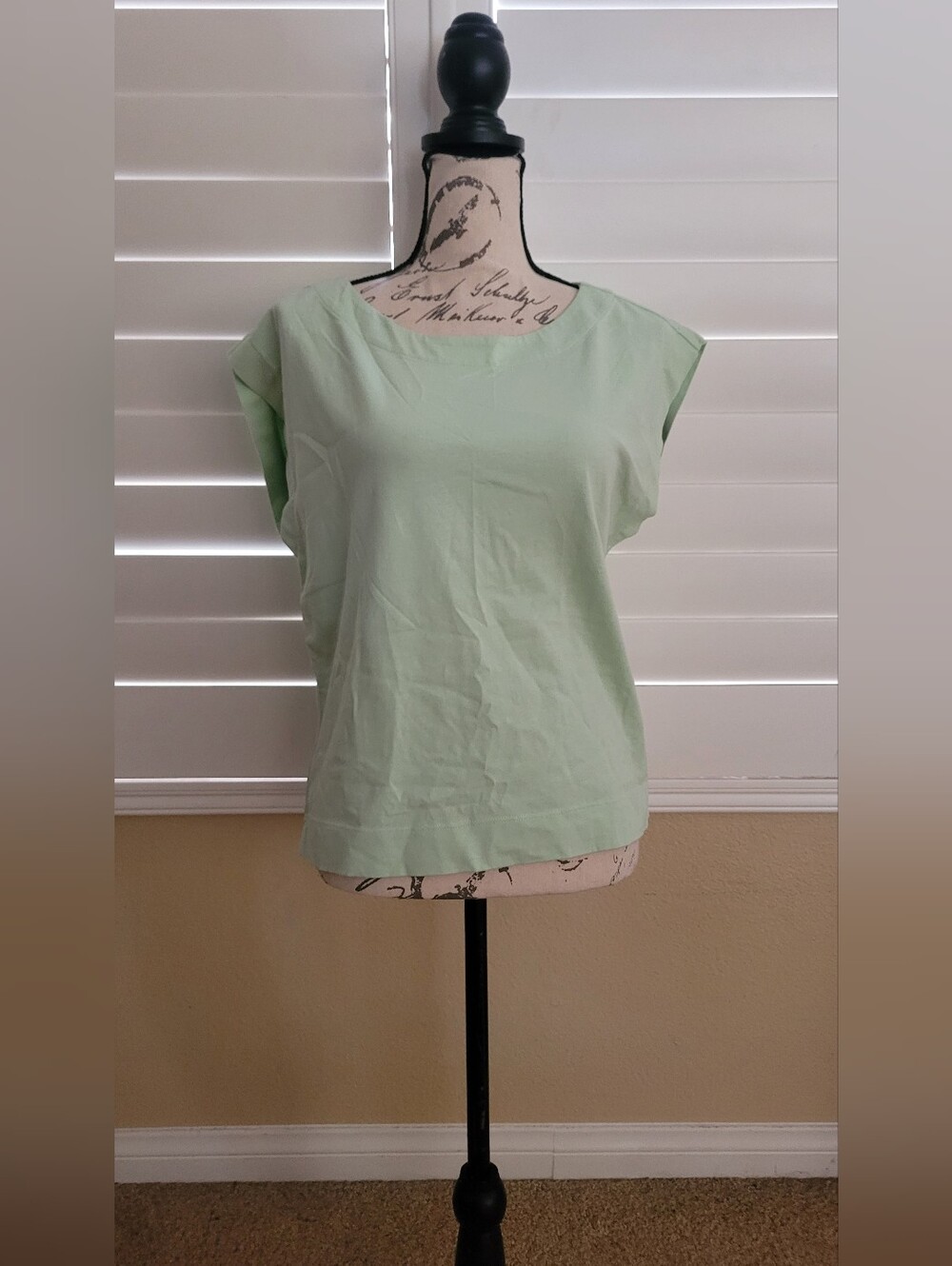Ann Taylor Kiwi Fruit Green Cap Sleeve Blouse Top
